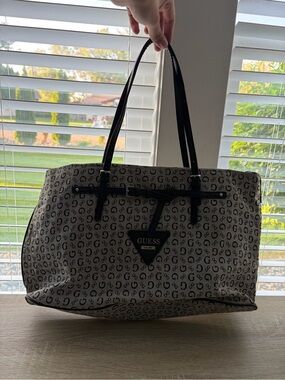 Guess White & Black Monogram Tote Bag